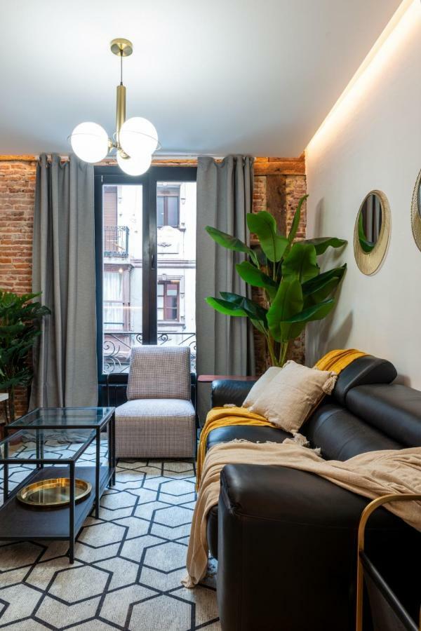 Safari Ac By Staynnapartments Bilbao Bagian luar foto