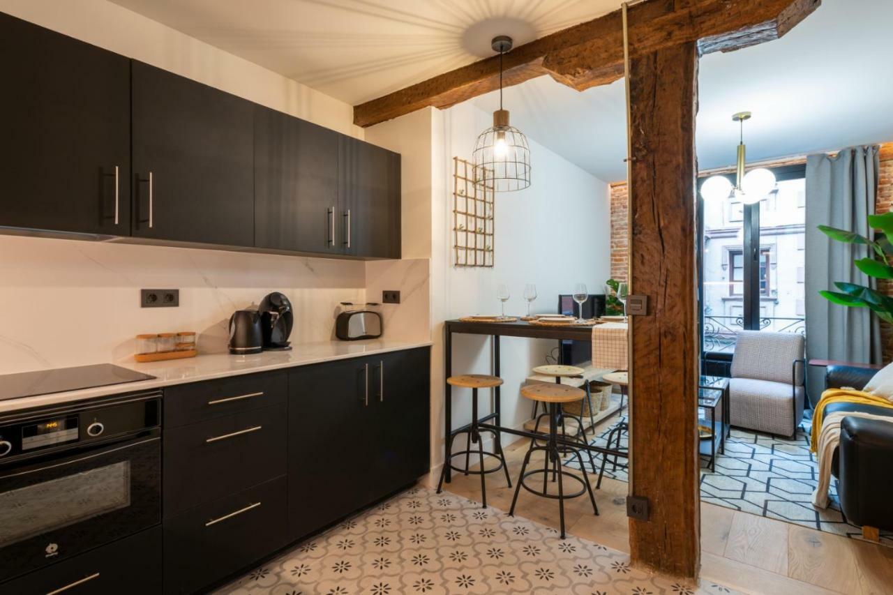 Safari Ac By Staynnapartments Bilbao Bagian luar foto